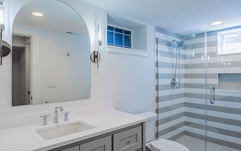 custom-home-renovation-restroom-lake-geneva