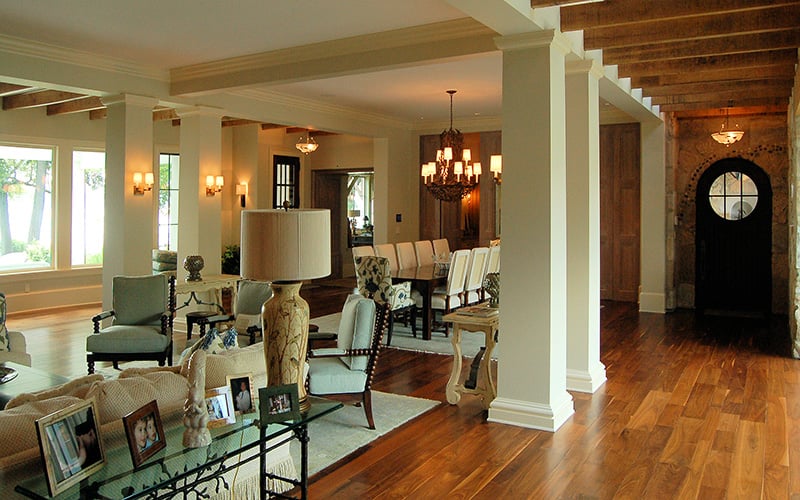 lake-geneva-custom-home-living-room