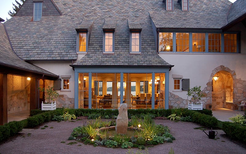 lake-geneva-natural-gas-lantern-driveway