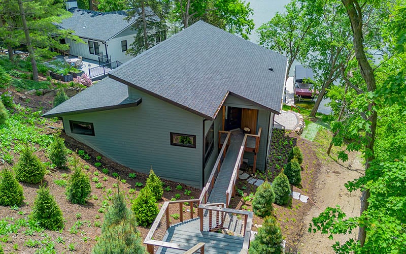 lakefront-home-construction-aerial-view