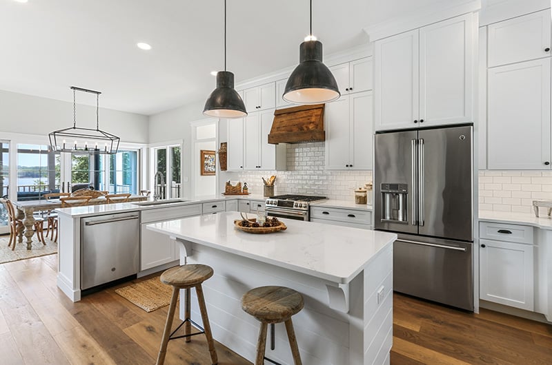 luxury-home-construction-kitchen-design-elkhorn-2